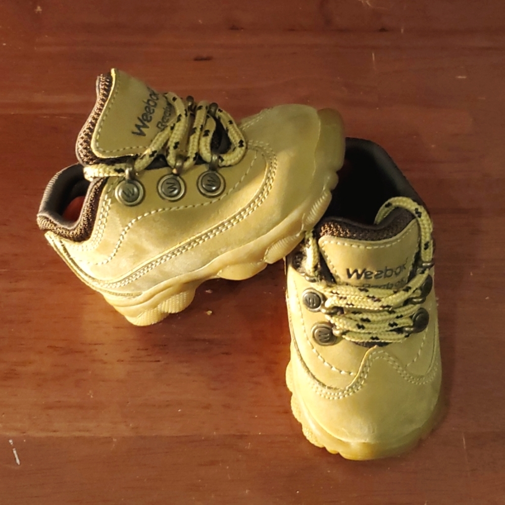Baby Weeboks